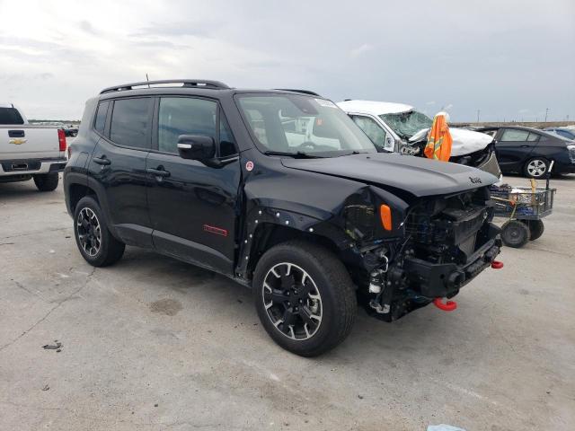 ZACNJDC11PPP35019 - 2023 JEEP RENEGADE TRAILHAWK BLACK photo 4