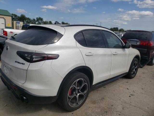 ZASPAKBN1M7D14972 - 2021 ALFA ROMEO STELVIO TI WHITE photo 3