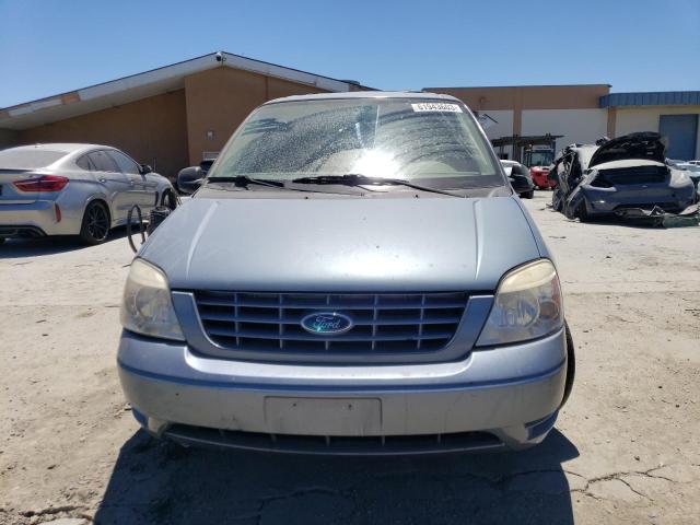 2FMZA51695BA52541 - 2005 FORD FREESTAR SE GRAY photo 5