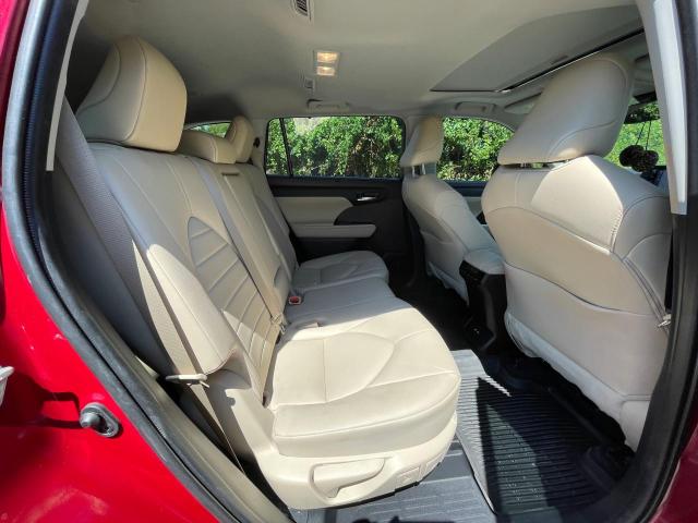 5TDHZRAH6MS522006 - 2021 TOYOTA HIGHLANDER XLE MAROON photo 6