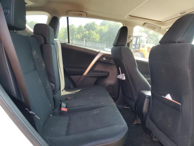 2T3RFREV9FW240232 - 2015 TOYOTA RAV4 XLE WHITE photo 11