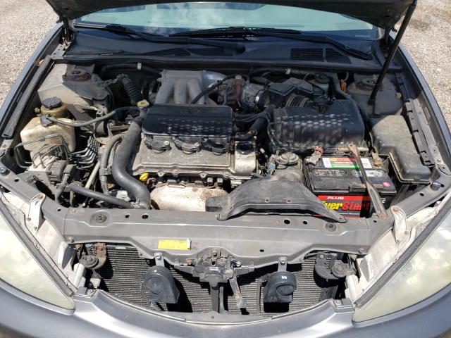 4T1BF32K02U517748 - 2002 TOYOTA CAMRY LE GRAY photo 11