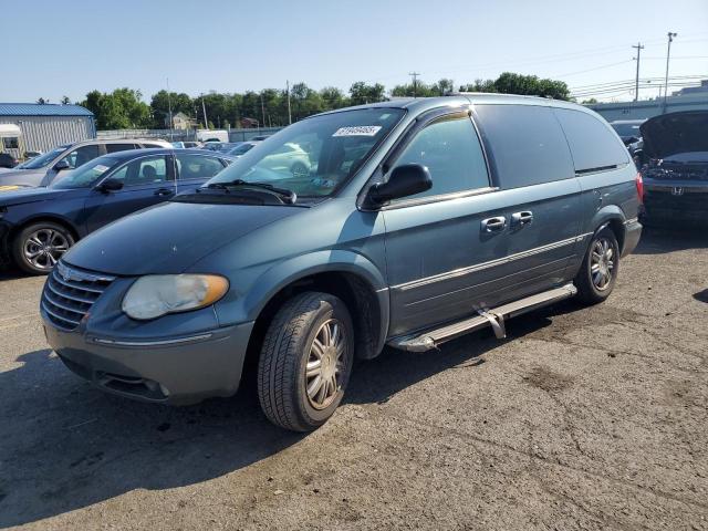 2005 CHRYSLER TOWN & COU LIMITED, null