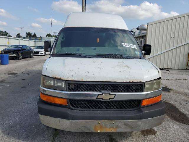 1GB2G1DG2A1149978 - 2010 CHEVROLET EXPRESS G3 LT WHITE photo 5