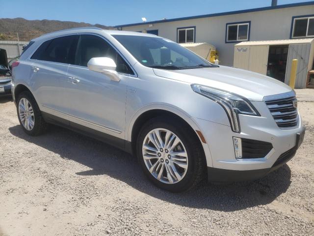 1GYKNFRS2JZ235346 - 2018 CADILLAC XT5 PREMIUM LUXURY SILVER photo 4