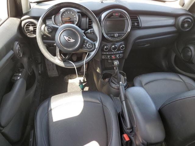 WMWXU1C56H2D57926 - 2017 MINI COOPER GREEN photo 8