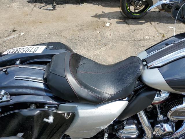 1HD1PXL1XKB953060 - 2019 HARLEY-DAVIDSON FLHXSE SILVER photo 6