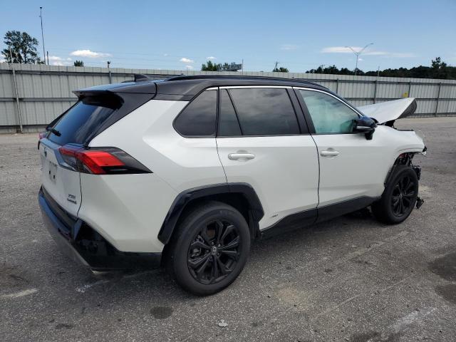 2T3E6RFV0NW034647 - 2022 TOYOTA RAV4 XSE WHITE photo 3