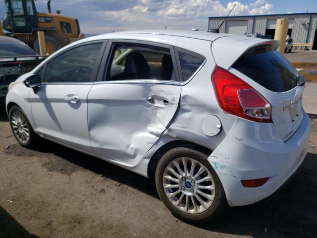 3FADP4FJ8FM138353 - 2015 FORD FIESTA TITANIUM WHITE photo 2