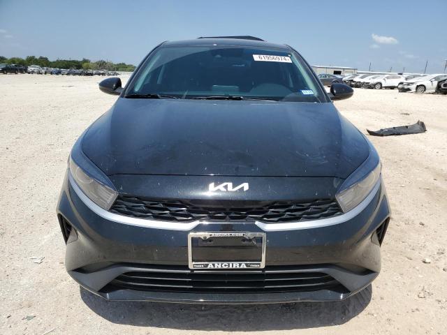 3KPF24AD6RE770012 - 2024 KIA FORTE LX BLACK photo 5