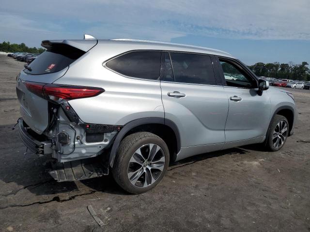 5TDHZRBHXLS501317 - 2020 TOYOTA HIGHLANDER XLE SILVER photo 3