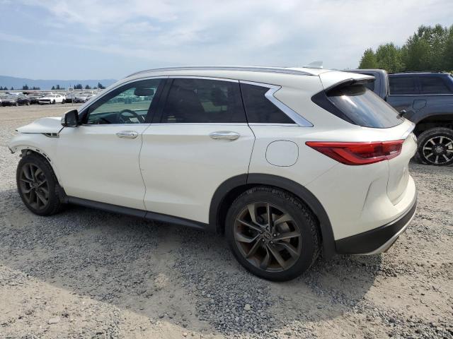 3PCAJ5M33KF101105 - 2019 INFINITI QX50 ESSENTIAL WHITE photo 2