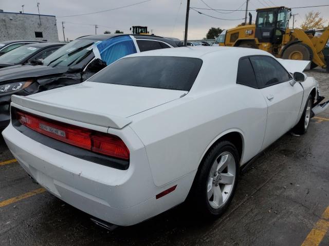 2B3CJ4DG9BH576288 - 2011 DODGE CHALLENGER WHITE photo 4