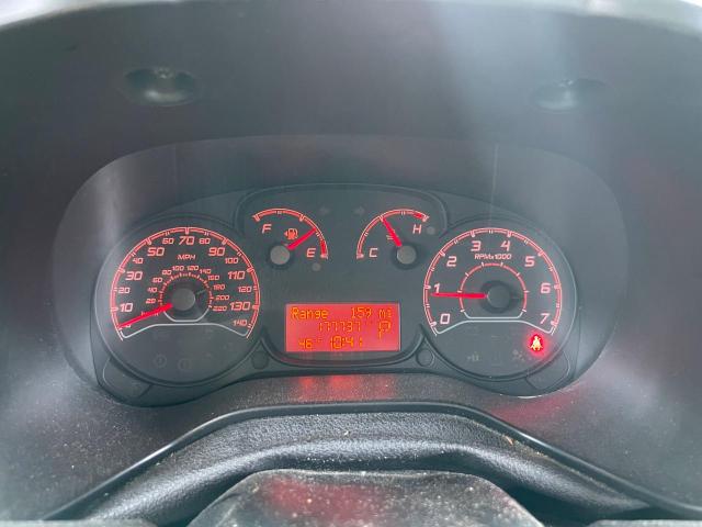 ZFBERFAB5H6F18389 - 2017 RAM PROMASTER 白色 照片 8