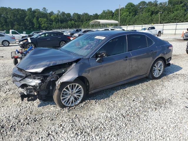 2020 TOYOTA CAMRY XLE, null