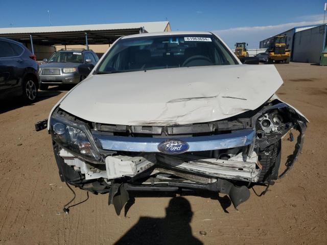 3FAHP0GA5BR279760 - 2011 FORD FUSION S WHITE photo 5