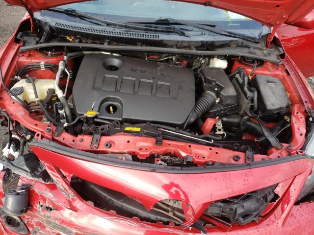 2T1BU4EE4DC044507 - 2013 TOYOTA COROLLA BA RED photo 7