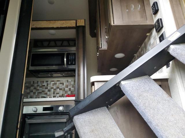 4YDF37920K4700043 - 2019 KEYSTONE MONTANA BEIGE photo 12