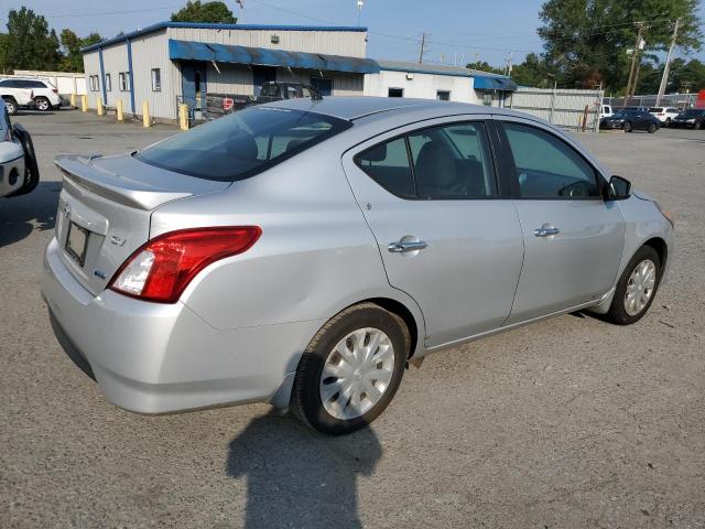 3N1CN7AP7FL884472 - 2015 NISSAN VERSA S SILVER photo 3