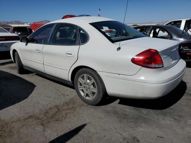 1FAFP53UX6A228243 - 2006 FORD TAURUS SE WHITE photo 2