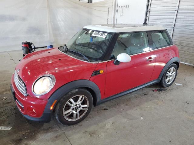 2013 MINI COOPER, 