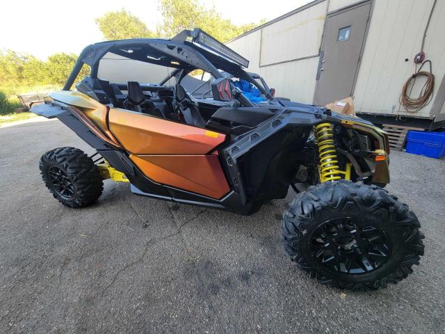 3JBVGAY44JK000272 - 2018 CAN-AM MAVERICK X TURBO ORANGE photo 1