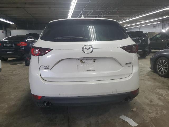 JM3KFBCM1J0458673 - 2018 MAZDA CX-5 TOURING Beyaz fotoğraf 6
