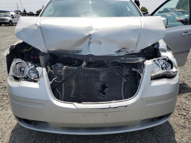 2A8HR54P38R100424 - 2008 CHRYSLER TOWN & COU TOURING SILVER photo 12