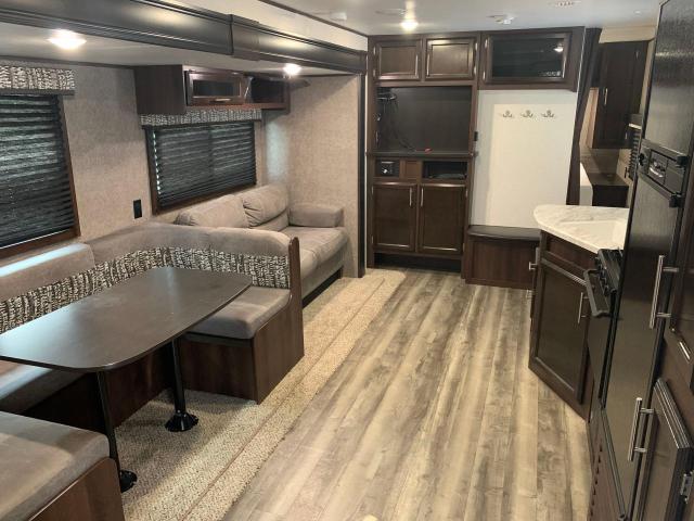 1UJBJ0BR5K17X0208 - 2019 JAYCO JAYFLTSLX8 WHITE photo 5