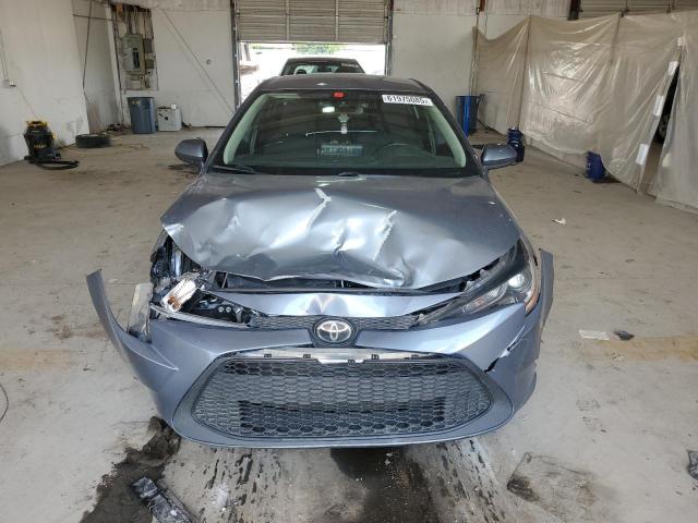 5YFEPMAE9NP273986 - 2022 TOYOTA COROLLA LE BLUE photo 5