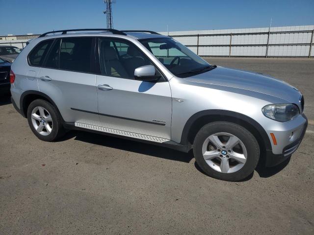 5UXFE4C50AL384841 - 2010 BMW X5 XDRIVE30I SILVER photo 4