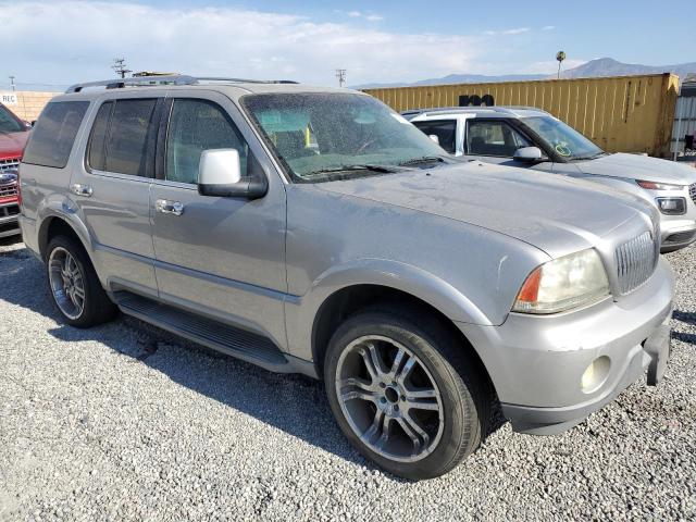 5LMEU68H65ZJ21845 - 2004 LINCOLN AVIATOR 银色 照片 4