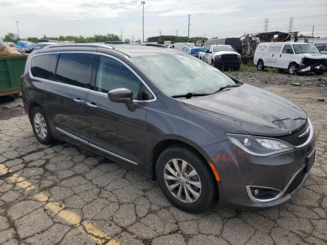 2C4RC1BG1KR680949 - 2019 CHRYSLER PACIFICA TOURING L GRAY photo 4