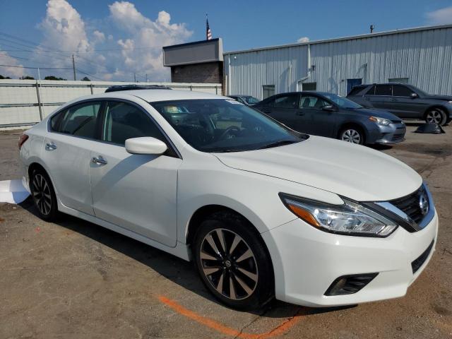 1N4AL3AP4JC192327 - 2018 NISSAN ALTIMA 2.5 Ақ фото 4