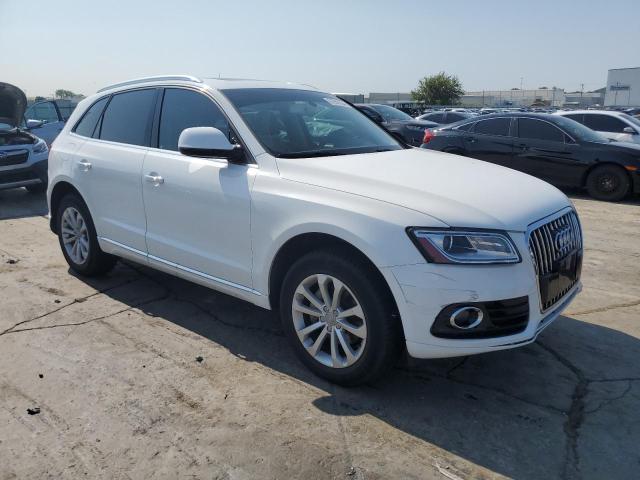 WA1LFAFP0FA080614 - 2015 AUDI Q5 PREMIUM PLUS WHITE photo 4