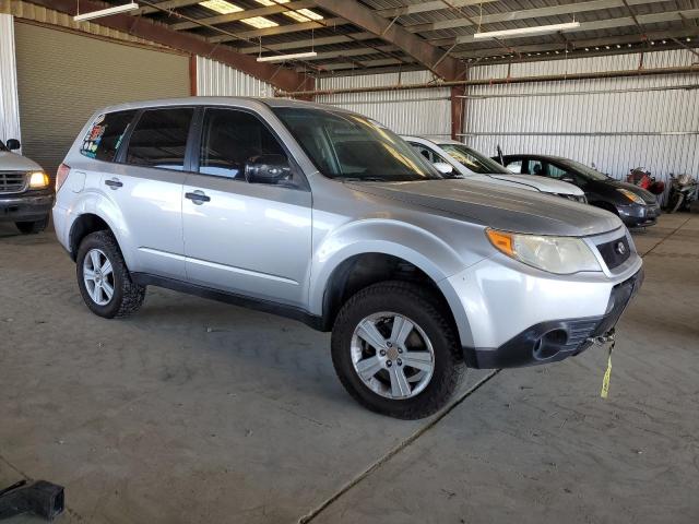 JF2SH6BC6AH904208 - 2010 SUBARU FORESTER XS Күміс фото 4