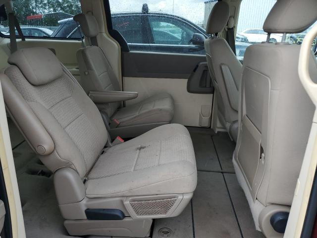 2A8HR54P28R827134 - 2008 CHRYSLER TOWN & COU TOURING MAROON photo 11