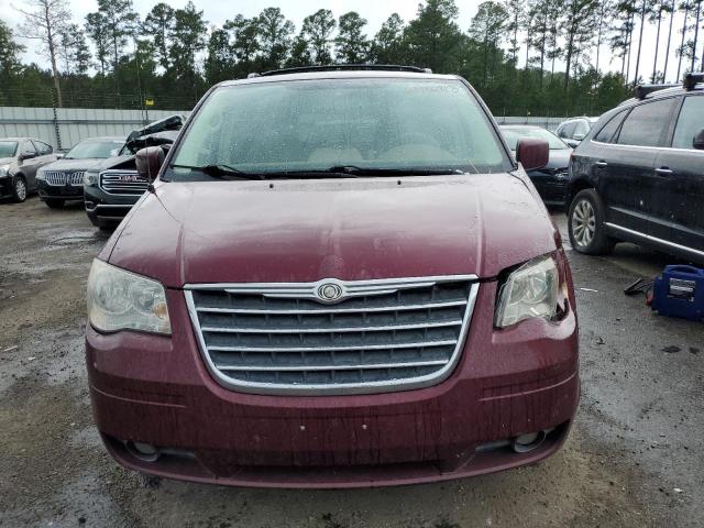 2A8HR54P28R827134 - 2008 CHRYSLER TOWN & COU TOURING MAROON photo 5