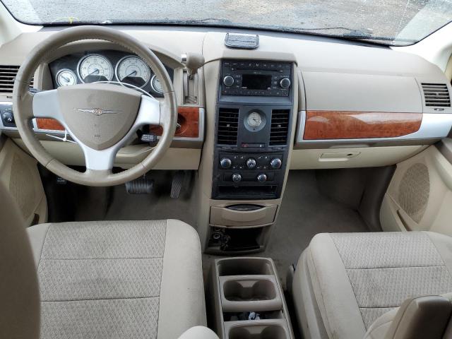 2A8HR54P28R827134 - 2008 CHRYSLER TOWN & COU TOURING MAROON photo 8