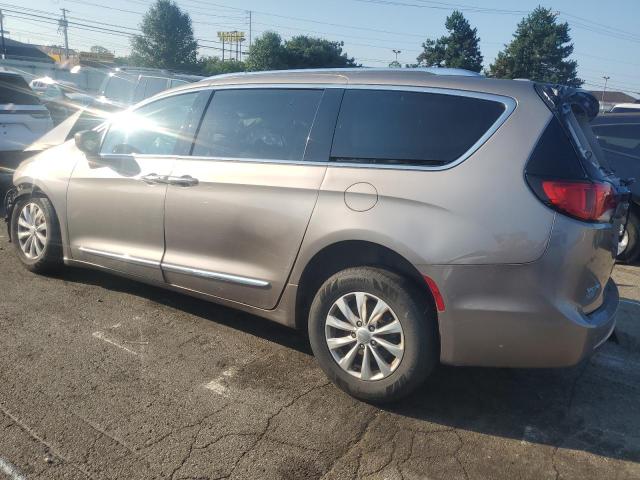 2C4RC1BG1JR276452 - 2018 CHRYSLER PACIFICA TOURING L თაფლისფერი ფოტო 2