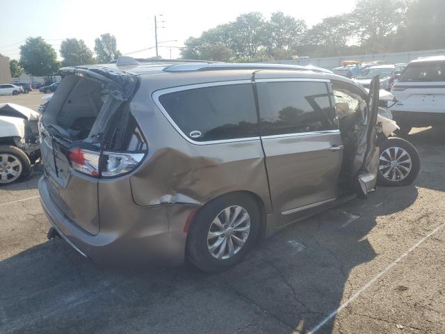 2C4RC1BG1JR276452 - 2018 CHRYSLER PACIFICA TOURING L თაფლისფერი ფოტო 3