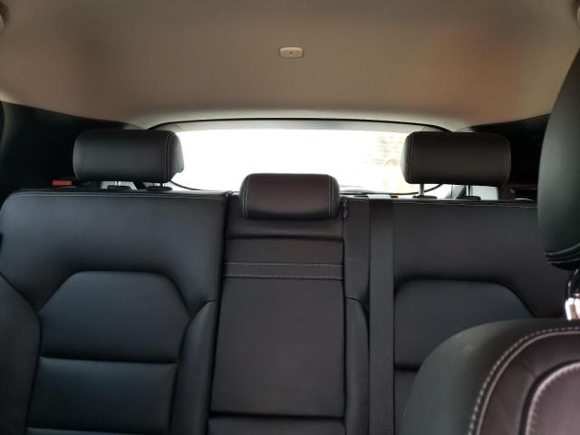 SJKCH5CR7HA031018 - 2017 INFINITI QX30 BASE WHITE photo 10