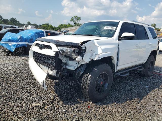 2017 TOYOTA 4RUNNER SR5, null