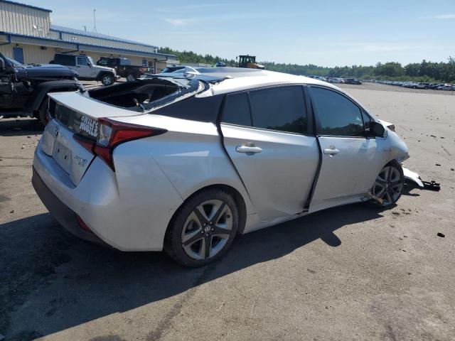 JTDKARFU9K3078220 - 2019 TOYOTA PRIUS SILVER photo 3