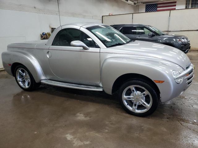 1GCES14H35B119467 - 2005 CHEVROLET SSR 银色 照片 4
