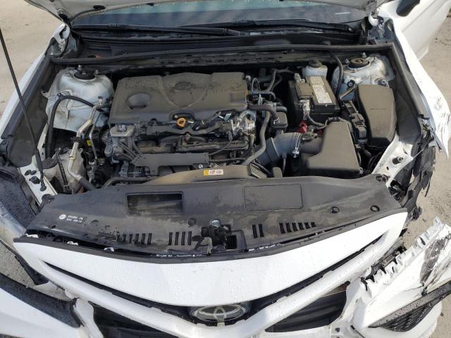 4T1T11AK1MU471018 - 2021 TOYOTA CAMRY SE WHITE photo 11