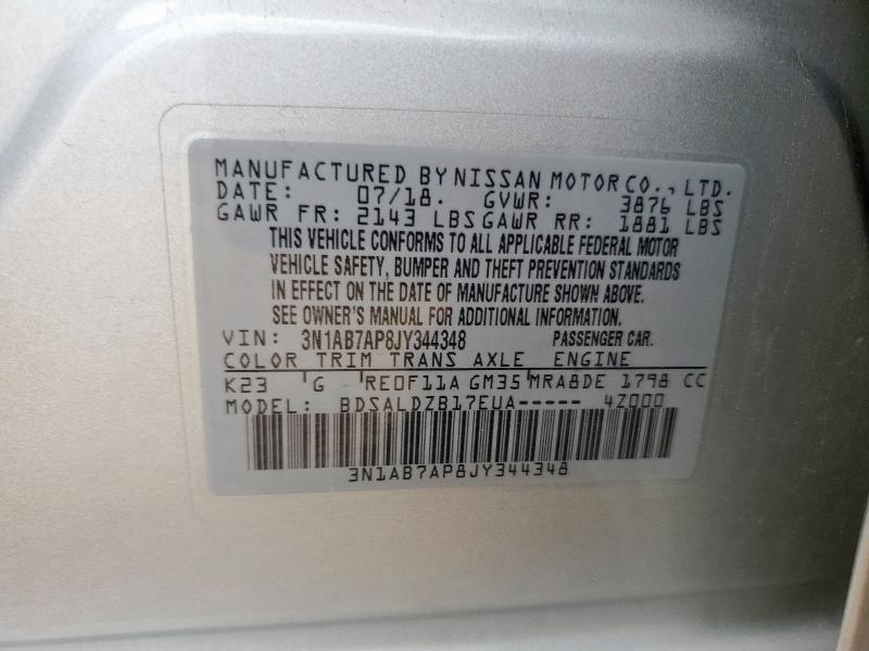 3N1AB7AP8JY344348 - 2018 NISSAN SENTRA S 银色 照片 12