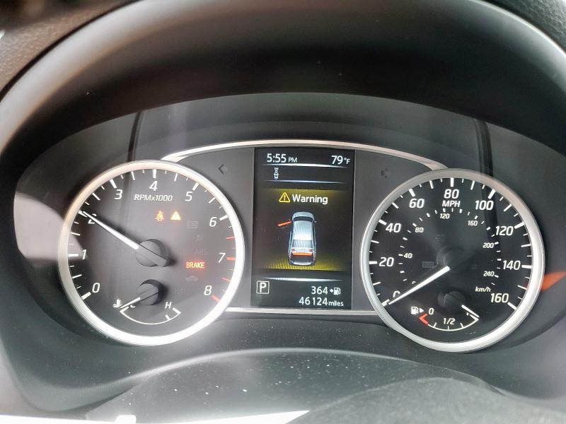 3N1AB7AP8JY344348 - 2018 NISSAN SENTRA S 银色 照片 9