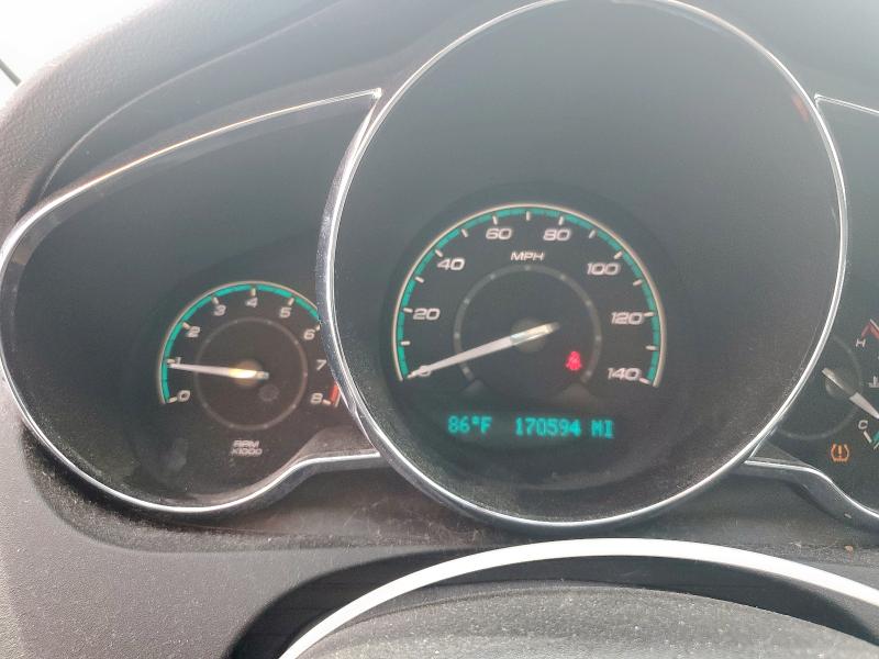 1G1ZC5E08AF320176 - 2010 CHEVROLET MALIBU 1LT WHITE photo 9