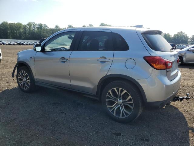 JA4AP3AU4HZ041025 - 2017 MITSUBISHI OUTLANDER ES SILVER photo 2